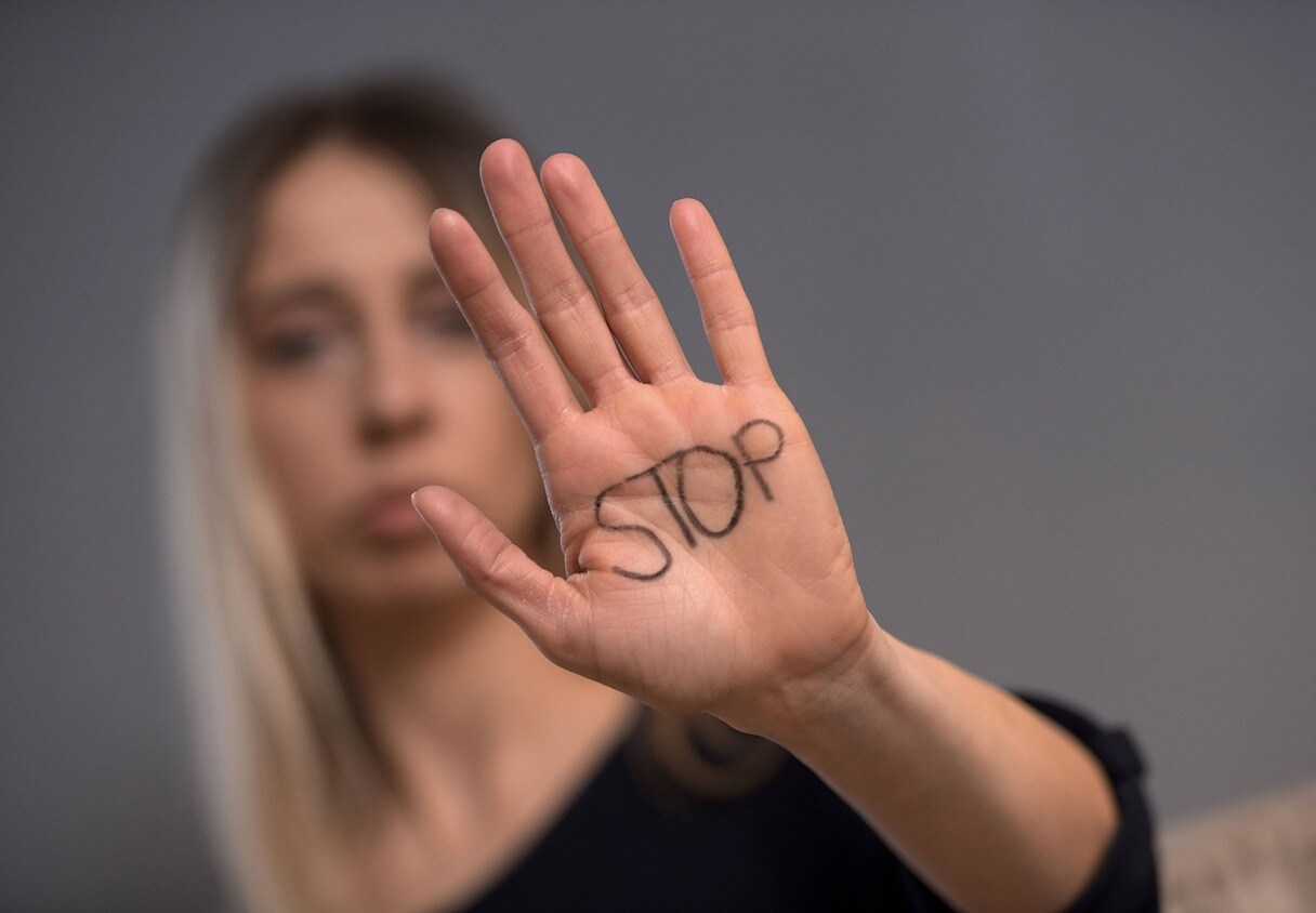 Letölthető információs csomaggal segít az Internet Hotline