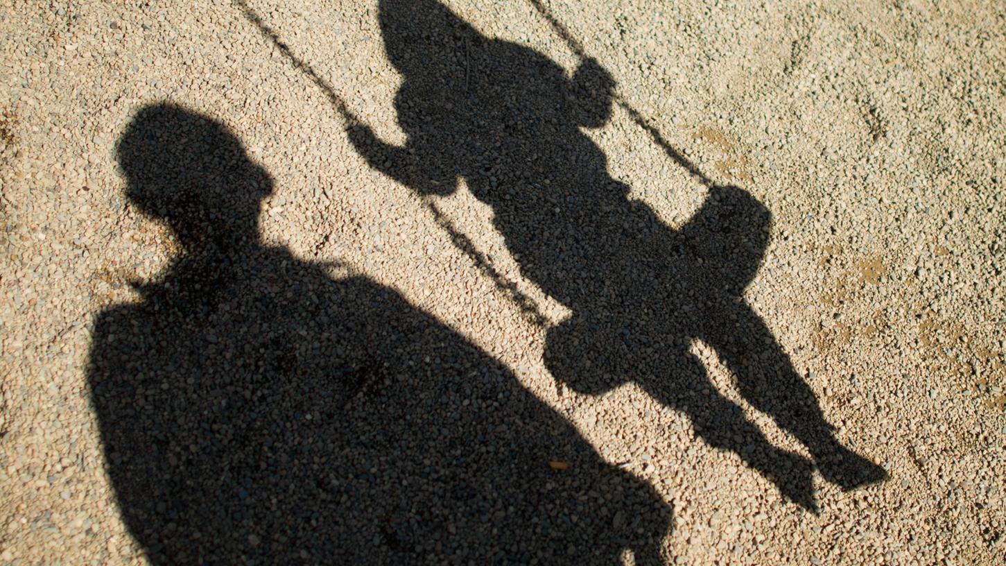 Az Európai Parlament jogi álláspontja a gyermekbántalmazás megszüntetése végett