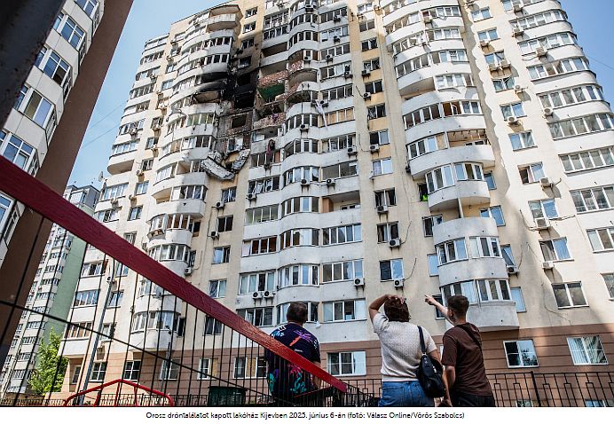 Az Újságíró-szövetség állásfoglalása: Elég a nyilvánosság elleni támadásokból!