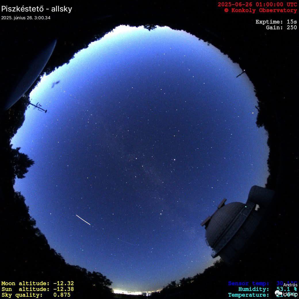 Űrállomás és űrhajó Piszkéstetőről