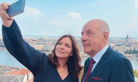 „A volt főnököm, a köztársasági elnök gyakorlatilag tönkre tett”. Sulyok Tamás volt volt kommunikációs igazgatója nem hallgat tovább