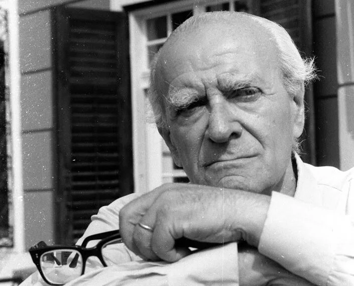 Tünde T. Guildford: Egy kis kertet szeretett volna