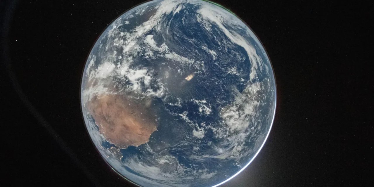 Ember még nem jutott ilyen messze a Földtől – ma éjjel az Artemis legénysége a Hold túlsó oldalára kerül