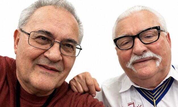 Lech Walesa, avagy egy kitüntetés margójára