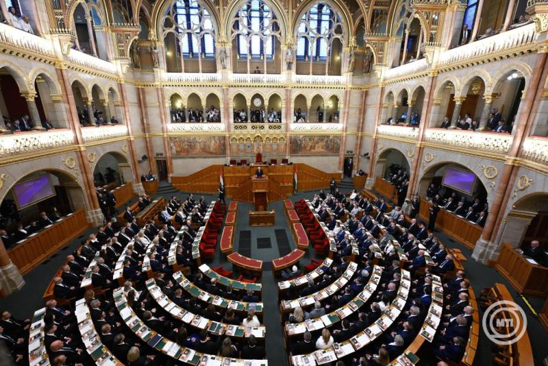 Magyar Pétert miniszterelnökké választotta az Országgyűlés