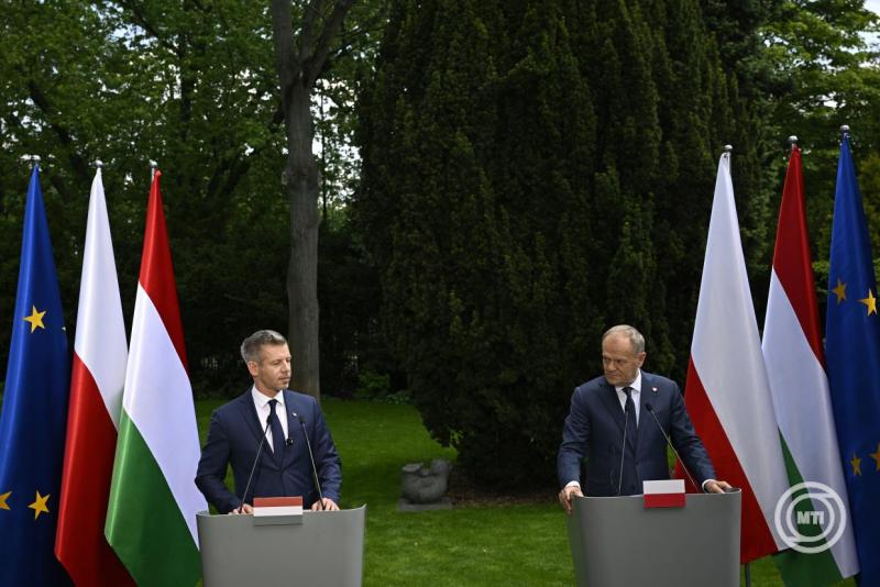 V4 új szerepben? Közép-Európa geopolitikai újrarendezése Magyar Péter varsói üzenete után