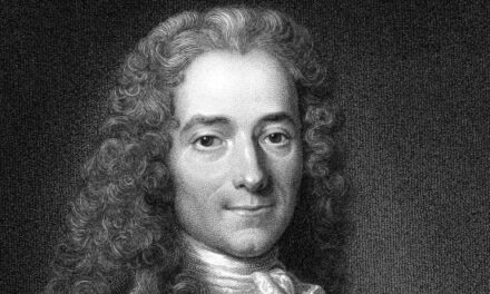 Simkó János: Estike Voltaire-ről
