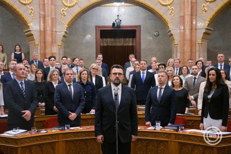 Megválasztották Sonnevend Pált alkotmánybírónak