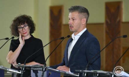 Tízmilliárdos gyermekvédelmi krízisprogramot indít a kormány